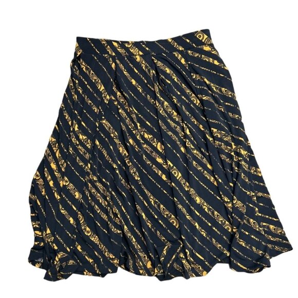 LulaRoe Madison Pleated Pocket Skirt size small NWT - Picture 1 of 5